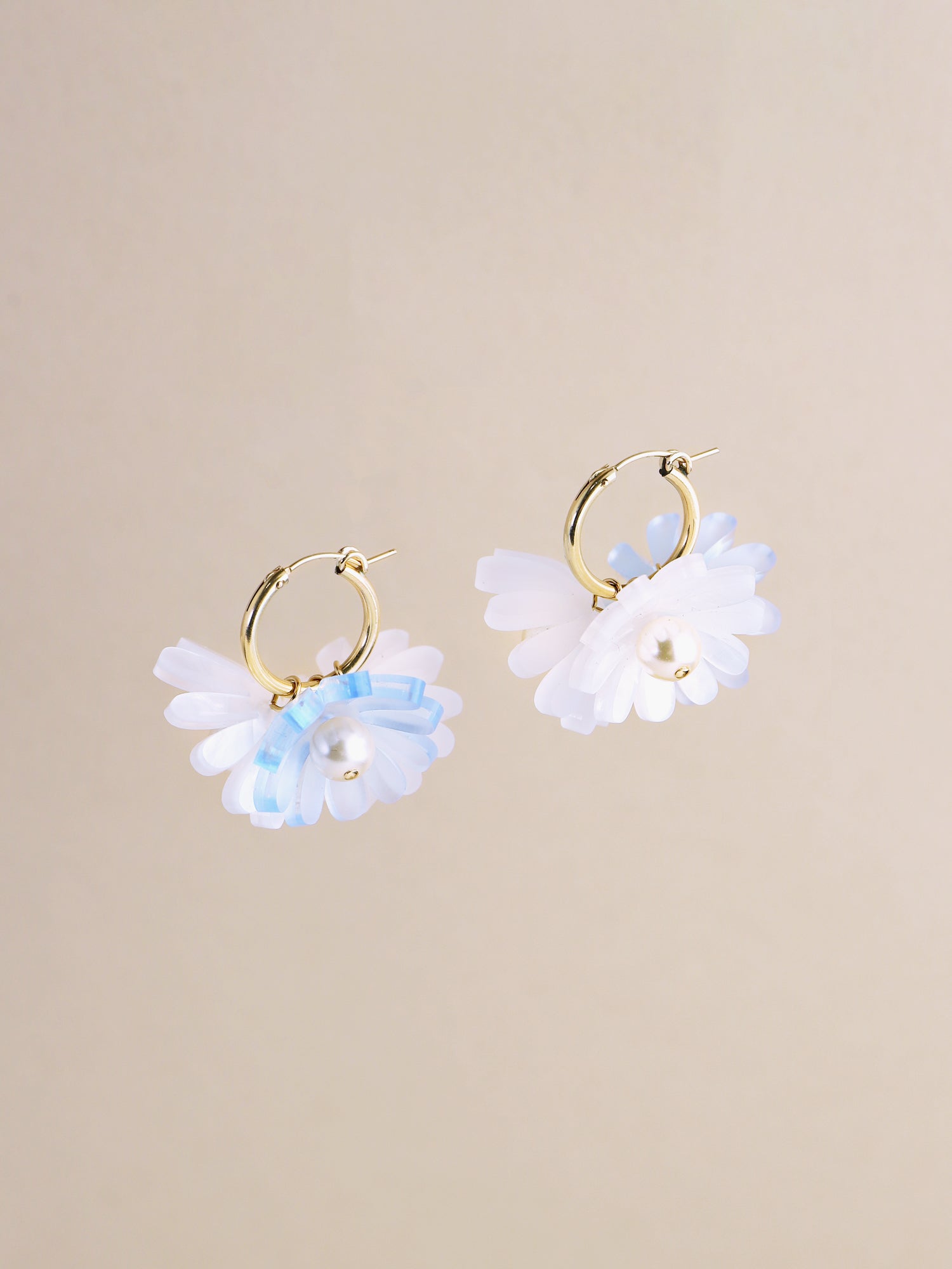 Daisy Meadow Hoops in Mist