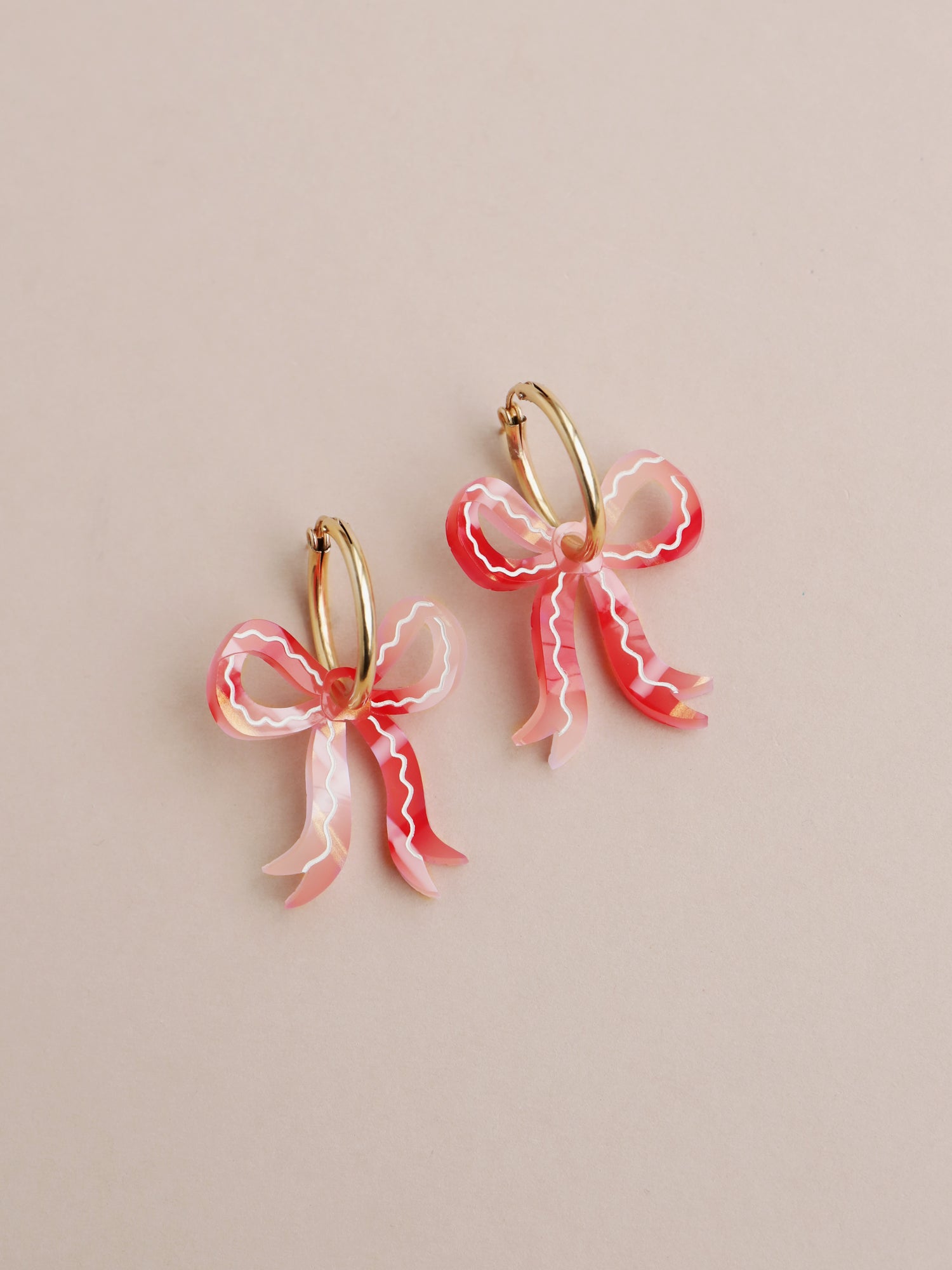 Mini Bow Hoops in Strawberry